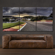 Charger l'image dans la galerie, Circuit de Spa-Francorchamps 3-piece framed canvas print – premium motorsport wall art