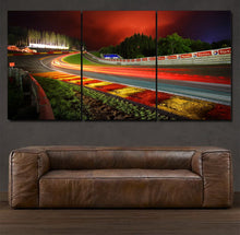 Laden Sie das Bild in den Galerie-Viewer, Circuit de Spa-Francorchamps 3-piece framed canvas print – premium motorsport wall art