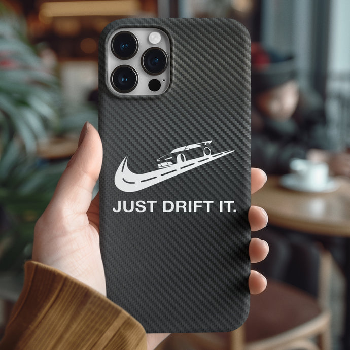 Coque iPhone en fibre de carbone et verre trempé Just Drift It, livraison gratuite dans le monde entier