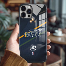 Laden Sie das Bild in den Galerie-Viewer, Audi Carbon Fiber Tempered Glass iPhone Hülle KOSTENLOSER Versand weltweit