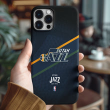 Laden Sie das Bild in den Galerie-Viewer, Audi Carbon Fiber Tempered Glass iPhone Hülle KOSTENLOSER Versand weltweit